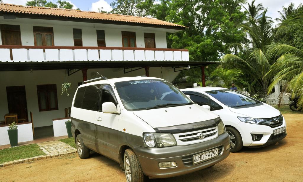 Hotel Flamingo Anuradhapura Exterior photo