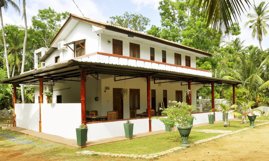 Hotel Flamingo Anuradhapura Exterior photo