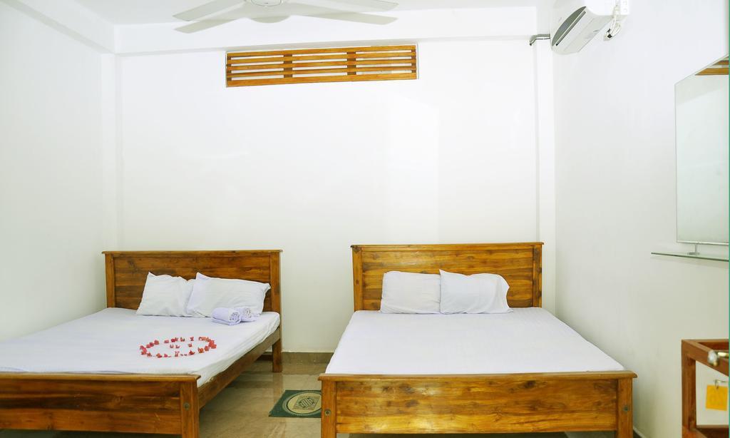 Hotel Flamingo Anuradhapura Exterior photo