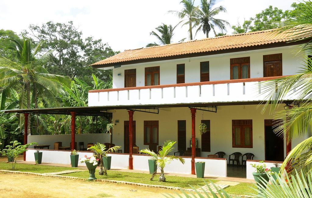 Hotel Flamingo Anuradhapura Exterior photo